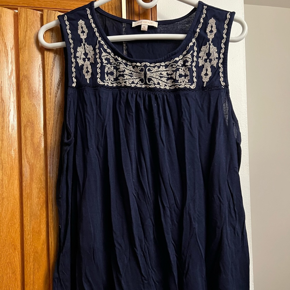 Navy embroidered tank top